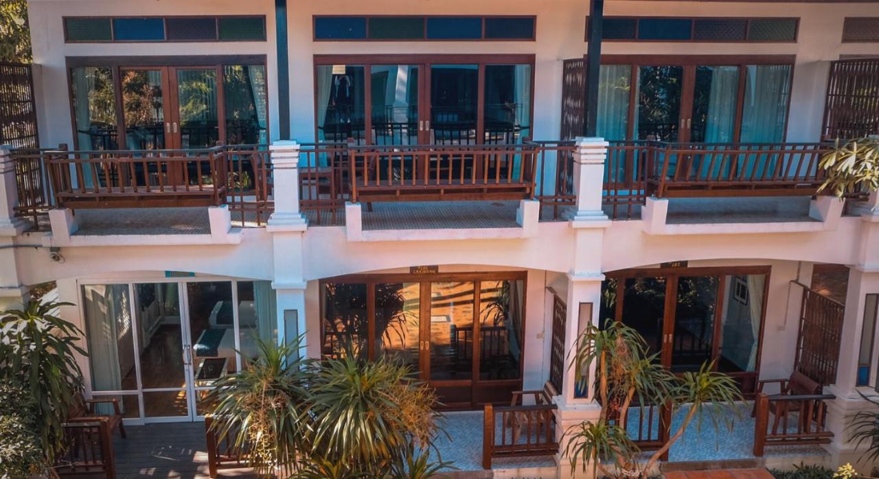 Vijit Nakorn Hotel Sisaket Exterior foto